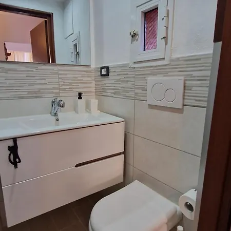 La Casa Di Ida Nel Porto Antico Genua